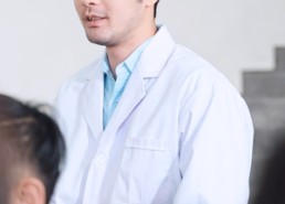 【你虽富贵但我是国医】30集免费短剧在线观览