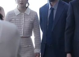 【黑暗双生】30集热门短剧免费随心看