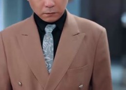 【直播开局一句话气哭校花&直播：开局一句话气哭校花】83集全网短剧免费观看