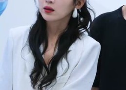 【她在寒风中绽放】87集免费短剧全集畅快观看