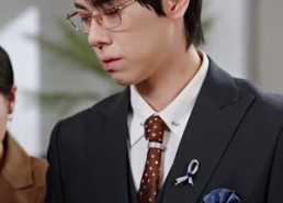 【被大骂败家后我放飞了】61集短剧在线高清观看