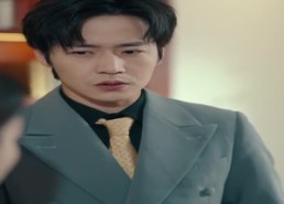 【分手五年后，和前男友闪婚了】30集短剧在线免费畅看