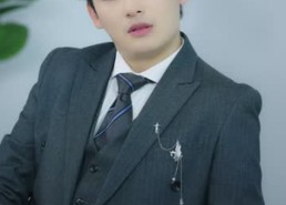 【谈个恋爱吧伍助理】45集短剧免费在线一键观看