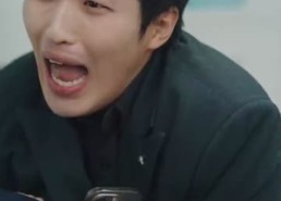 【退役后我觉醒了黄金瞳】82集短剧在线免费畅赏