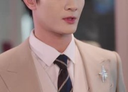 【闪婚男神之周末请和我恋爱】30集短剧在线免费畅看