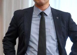【老婆别怕，我乃大夏战力天花板】54集短剧在线免费观瞧