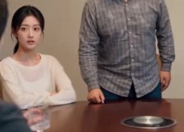 【她一直偷偷喜欢我】30集短剧免费全集在线观看通道