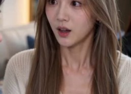 【刚离婚，美女总裁接我回家】40集短剧在线观看免费全集