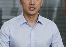 【五万二报销，买断销冠的心】35集高清短剧在线观看