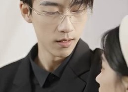 【前妻太诱人，禁欲首富撩疯了】97集短剧免费全集线上观瞧