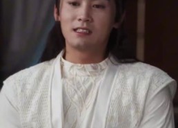 【我就背首诗，你们咋全下跪了】28集免费在线短剧全集观