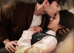 【小娇妻眼一红冷面教授轻声】67集短剧免费全集赏视