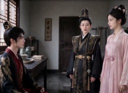 【暴君听我心声_爱卿竟是女儿身！】60集短剧免费畅享全集