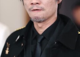 【休夫宴上，天眼少女掀翻全场】53集短剧全网免费观看