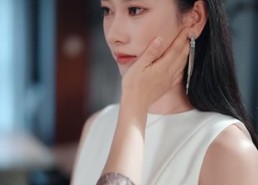 【婚礼当天，新娘她不忍了】61集完整短剧免费在线观看