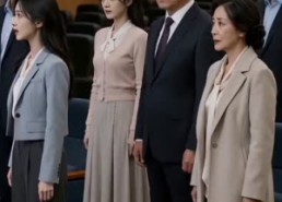 【婚纱被抢后，我直播改命】60集在线短剧免费畅看