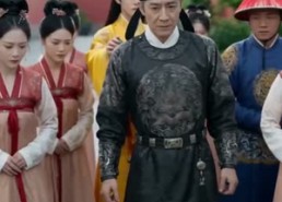 【让位不成反宠】28集短剧在线免费观览