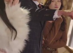 【归国后，双生女王她不装了】62集短剧免费全集在线赏