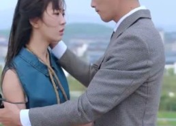 【玫瑰陷入火焰里】100集玫瑰短剧免费看全集