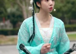 【我在玄幻世界直播带货】66集短剧全集在线免费收看