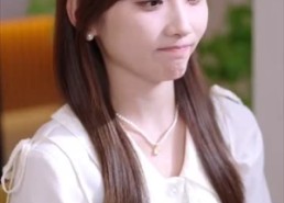 【穿成替身后，她连夜攻读月嫂手册】99集短剧全集高清直看