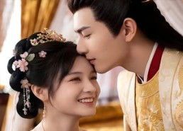 【生下猫崽后，我被皇帝追着宠】70集免费短剧完整版追