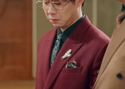 【天眼鉴宝：从东莞保安开始逆袭】97集短剧完整版免费观看