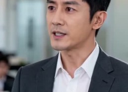 【35岁被裁后，老板跪求我回去】43集精彩短剧免费观瞧