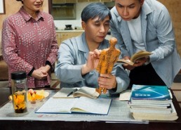 【国医仁心】45集短剧免费在线全集览