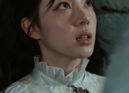 【穿进乙游：我的恶魔宠侍哪里逃】65集短剧在线完整观看