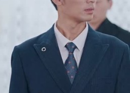 【正搬砖呢，被大小姐拉去领证了】65集短剧免费全集观影