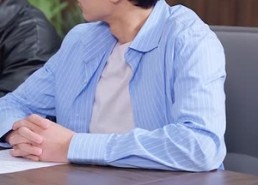 【拒绝高冷女神后，绑定被骗成真系统】70集短剧免费在线欣看