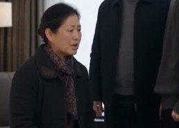 【无尽冬日：我靠囤货躺赢】75集短剧免费高清在线看