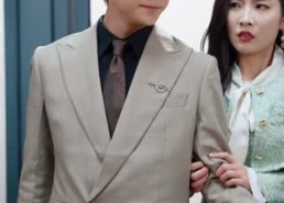 【黄金瞳执掌玉石商界】78集短剧在线免费观映