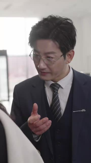 悔婚后,我变成陆总的心尖宠(80集) 悔婚后,我变成陆总的心尖宠(80集)免费观看就是爽