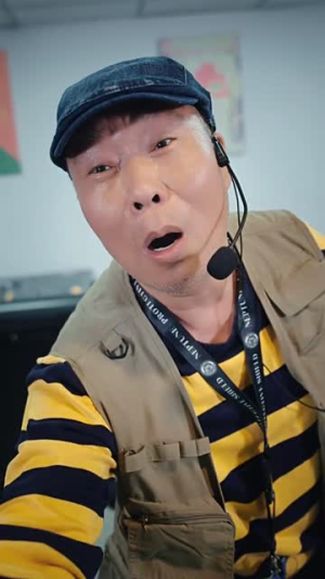 隐退十年,开口唱歌轰动全国(82集) 隐退十年,开口唱歌轰动全国(82集)短剧全集更精彩