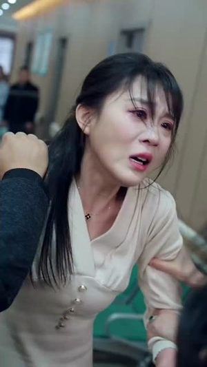 觉醒后她不再沉默(60集) 觉醒后她不再沉默(60集)短剧看全集