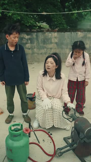 重回九零之糙汉把我宠坏(60集) 重回九零之糙汉把我宠坏(60集)追风的女孩短剧