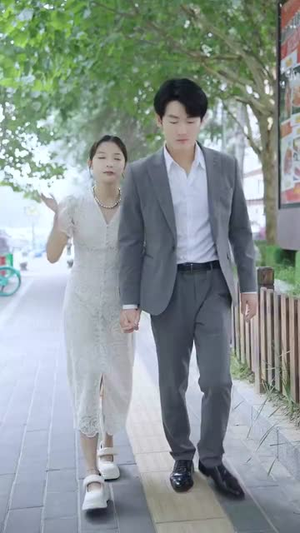 抓筋手的高光时刻(75集) 抓筋手的高光时刻(75集)一口气追完短剧