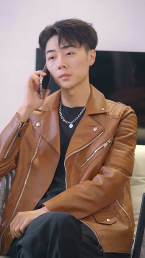 世界之巅诸神之神(合集) 世界之巅诸神之神(合集)最新火爆短剧