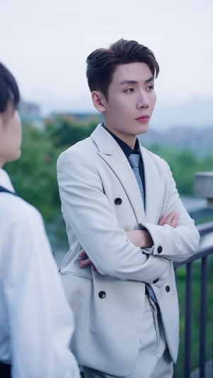 女扮男装后总裁念念不忘(83集) 女扮男装后总裁念念不忘(83集)一共多少集