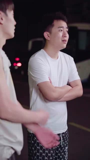 神豪丐婿(107集) 神豪丐婿(107集)常回家看看短剧