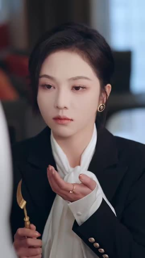 春夜泅渡(76集) 春夜泅渡(76集)解说