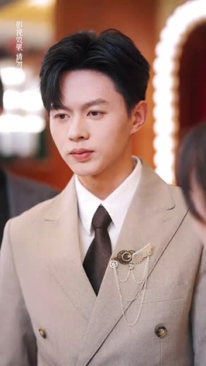 当众离婚弃妇竟是总裁白月光(70集) 当众离婚弃妇竟是总裁白月光(70集)抢先看新短剧