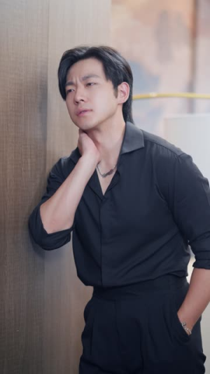 离婚后大佬夫人捅破天(40集未完) 离婚后大佬夫人捅破天(40集未完)热门爆款短剧