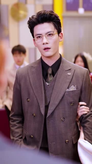 重生甜疯了勾京圈太子爷红毯热吻(75集) 重生甜疯了勾京圈太子爷红毯热吻(75集)网上可以看吗