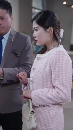 我和首富交换了人生(92集) 我和首富交换了人生(92集)精彩短剧看全集