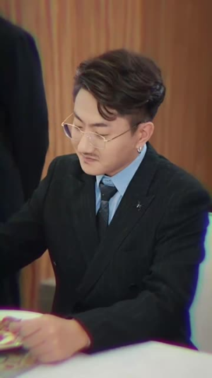 我给总裁老婆当保镖(36集) 我给总裁老婆当保镖(36集)这部短剧我爱了