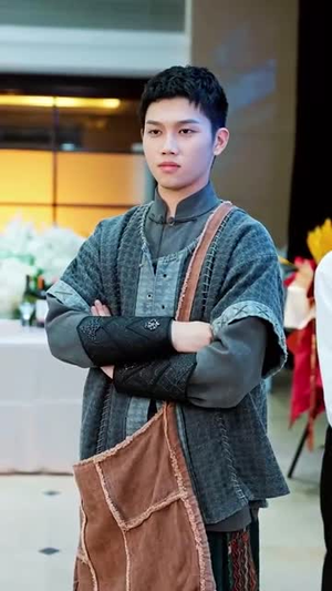 下山后，我被四个绝色师姐包围了（79集）短剧全集完整版