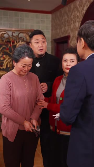 奶奶我也有春天(14集) 奶奶我也有春天(14集)热播短剧推荐